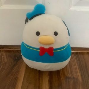 Donald Duck Squishmallow